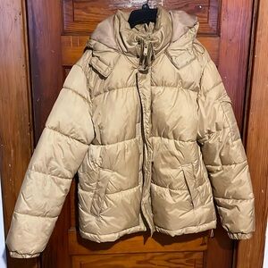 Tan puffer